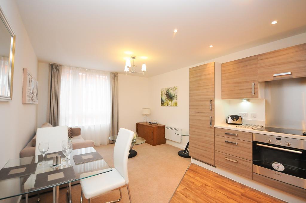 Town Or Country - Empress Heights Apartment Southampton Room photo