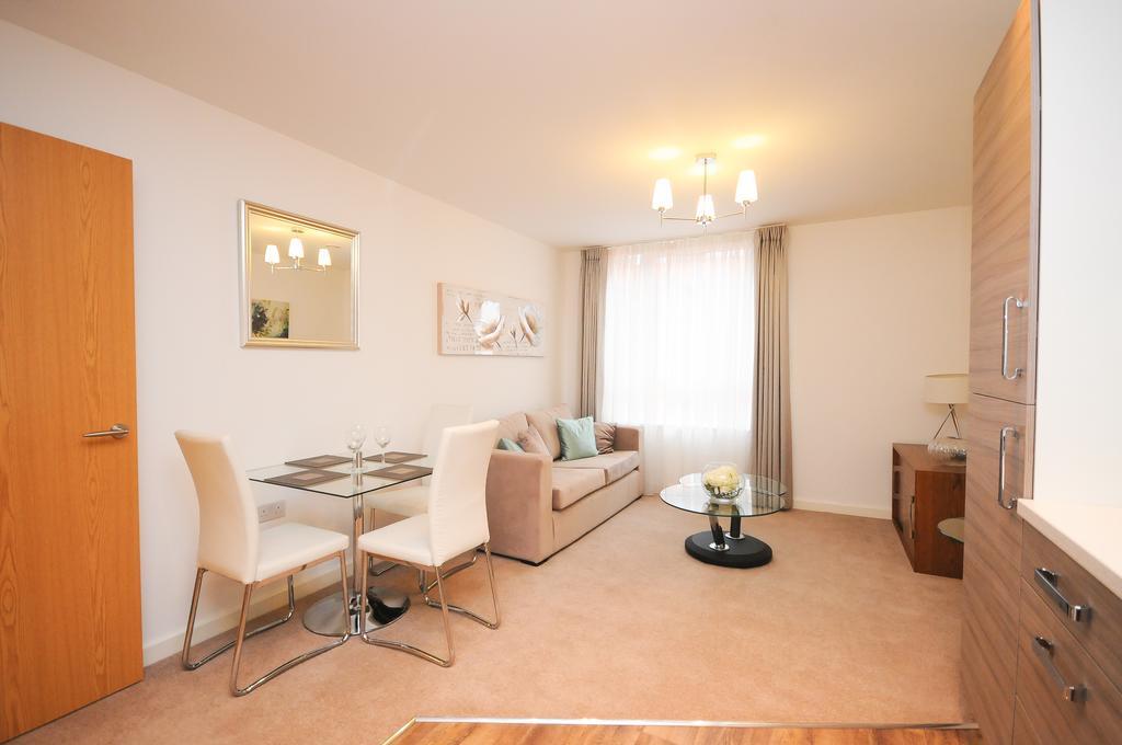 Town Or Country - Empress Heights Apartment Southampton Room photo