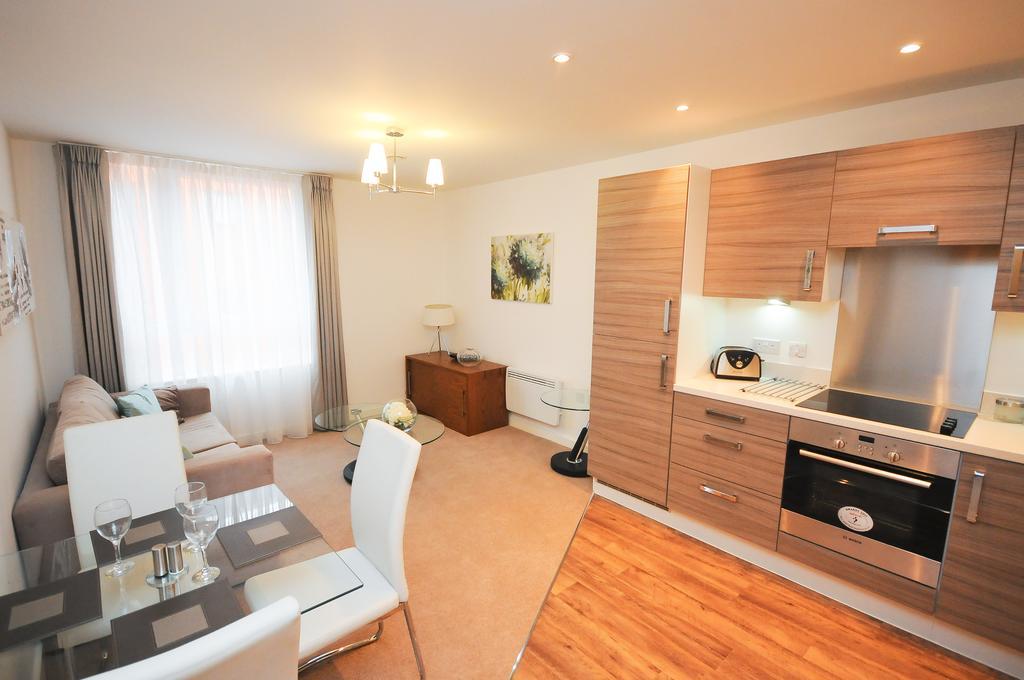 Town Or Country - Empress Heights Apartment Southampton Room photo
